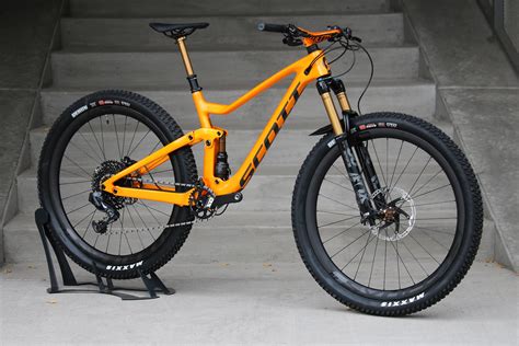 Contender bicycles - Santa Cruz Bullit 3 CC R Kit. $7,699.00 $5,899.00. Santa Cruz Bullit 3 CC X0 AXS Transmission Reserve Kit. $11,599.00. Santa Cruz Bullit 3 CC X0 AXS Transmission Reserve Coil Kit. $11,599.00. Packing 170mm of suspension, and powerful motor, the Santa Cruz Bullit is a mountain bike for descending couloirs - or whatever else you have in mind. 